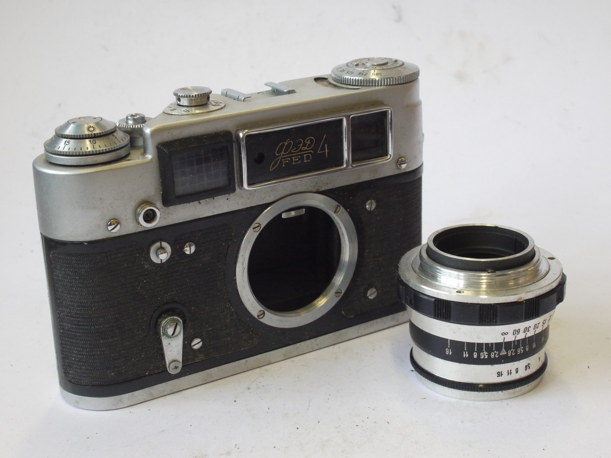 mwclassiccameras-20240524-207 Fed 4 35mm Coupled Rangefinder Leica Copy + Fed 52mm f2.8 N-61 rigid type lens, L39 RF coupled + ER case