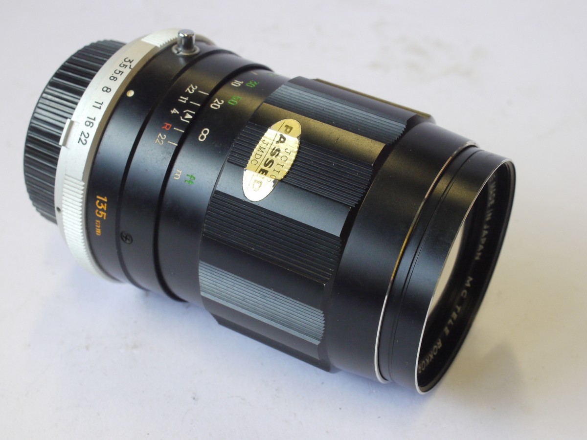 mwclassiccameras-20240524-99 Minolta 135mm f3.5 MC Tele Rokkor-QD manual focus MC mount lens + rear cap & case