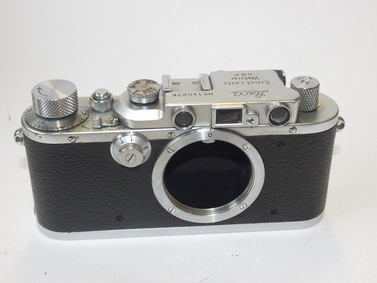 mwclassiccameras-20240607-127 Leica III bright chrome body (No.140276) with Spool. Has added rear top flash synch socket