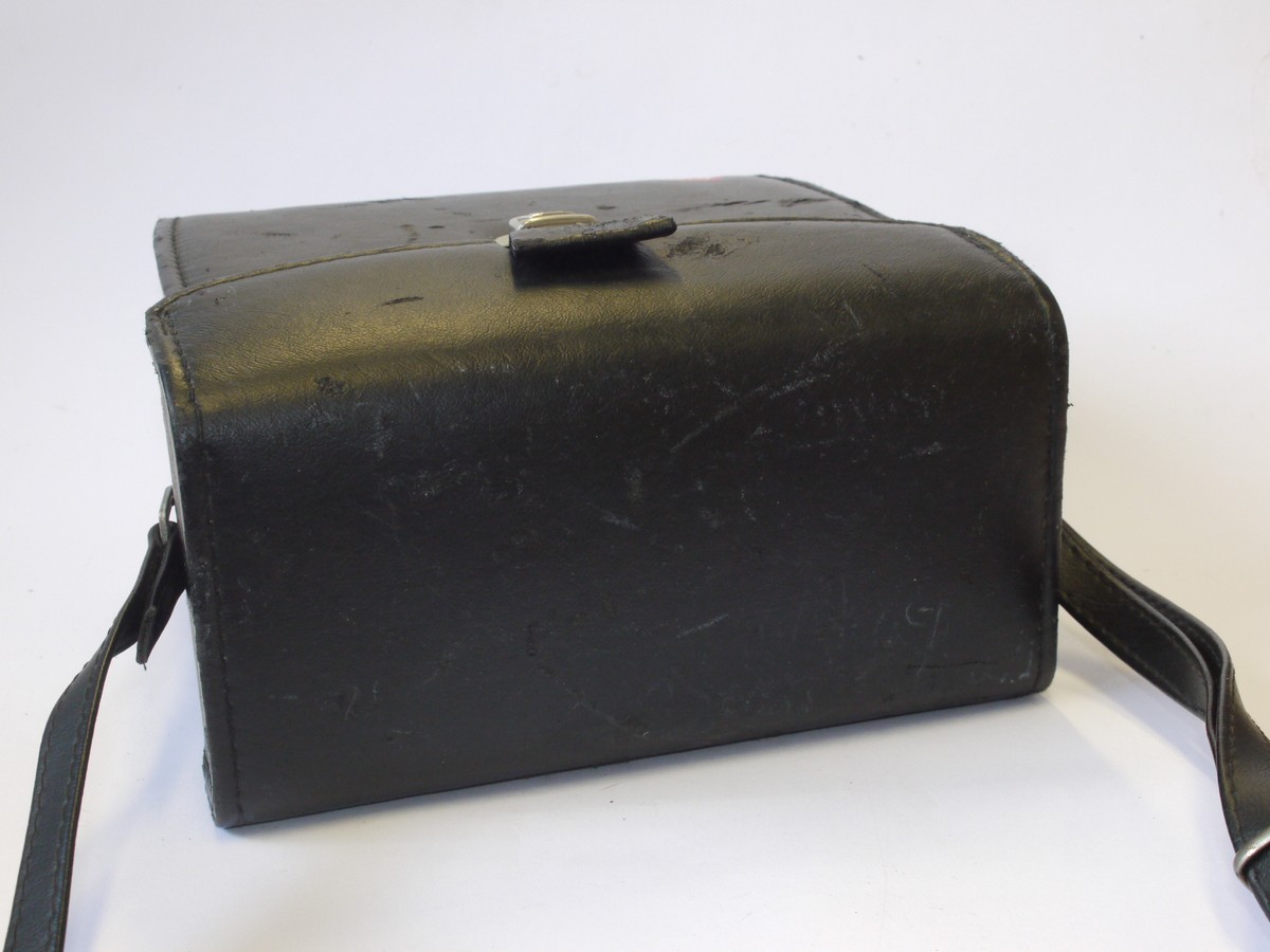mwclassiccameras-20240607-78 Leitz Small Leica M Camera outfit case, black, with strap. Has inside section for Leica M camera & other space for lenses/accessories. 210 x 115 x 190mm