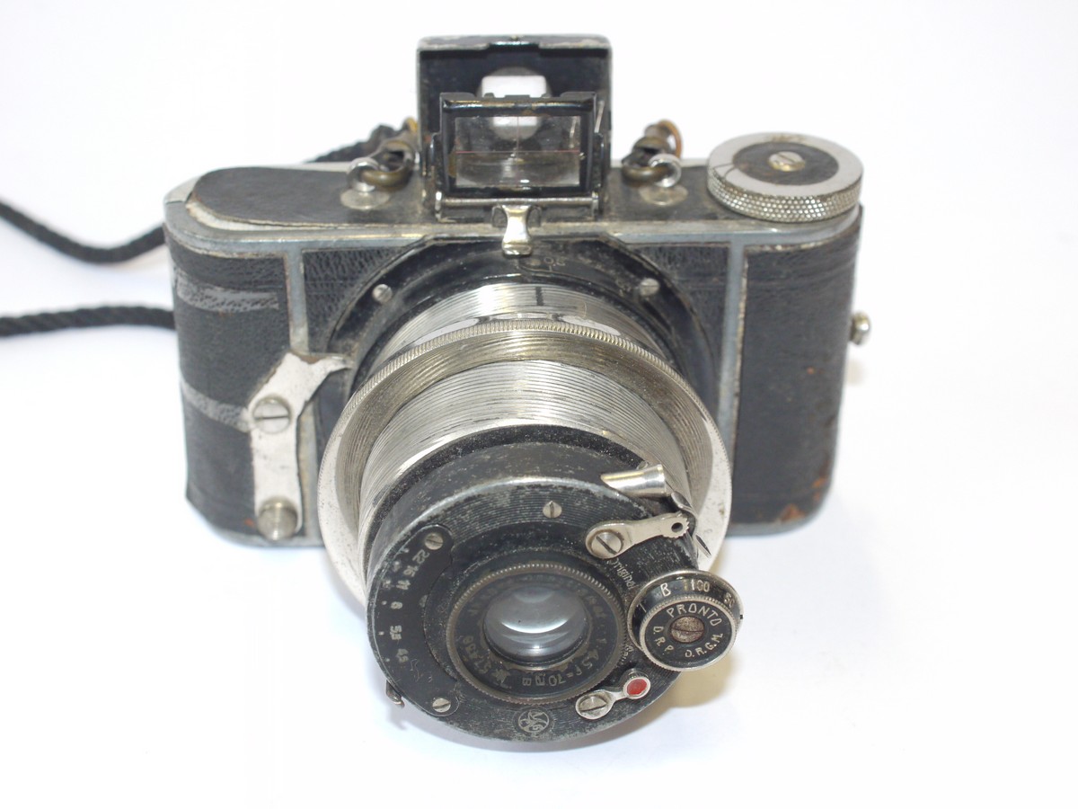 mwclassiccameras-20240614-24 Ihagee Parvola 4x6.5 on 120 camera with 70mm f4.5 Anastigmat lerns in Pronto shutter, in an extending helicoid lens mount + cord strap