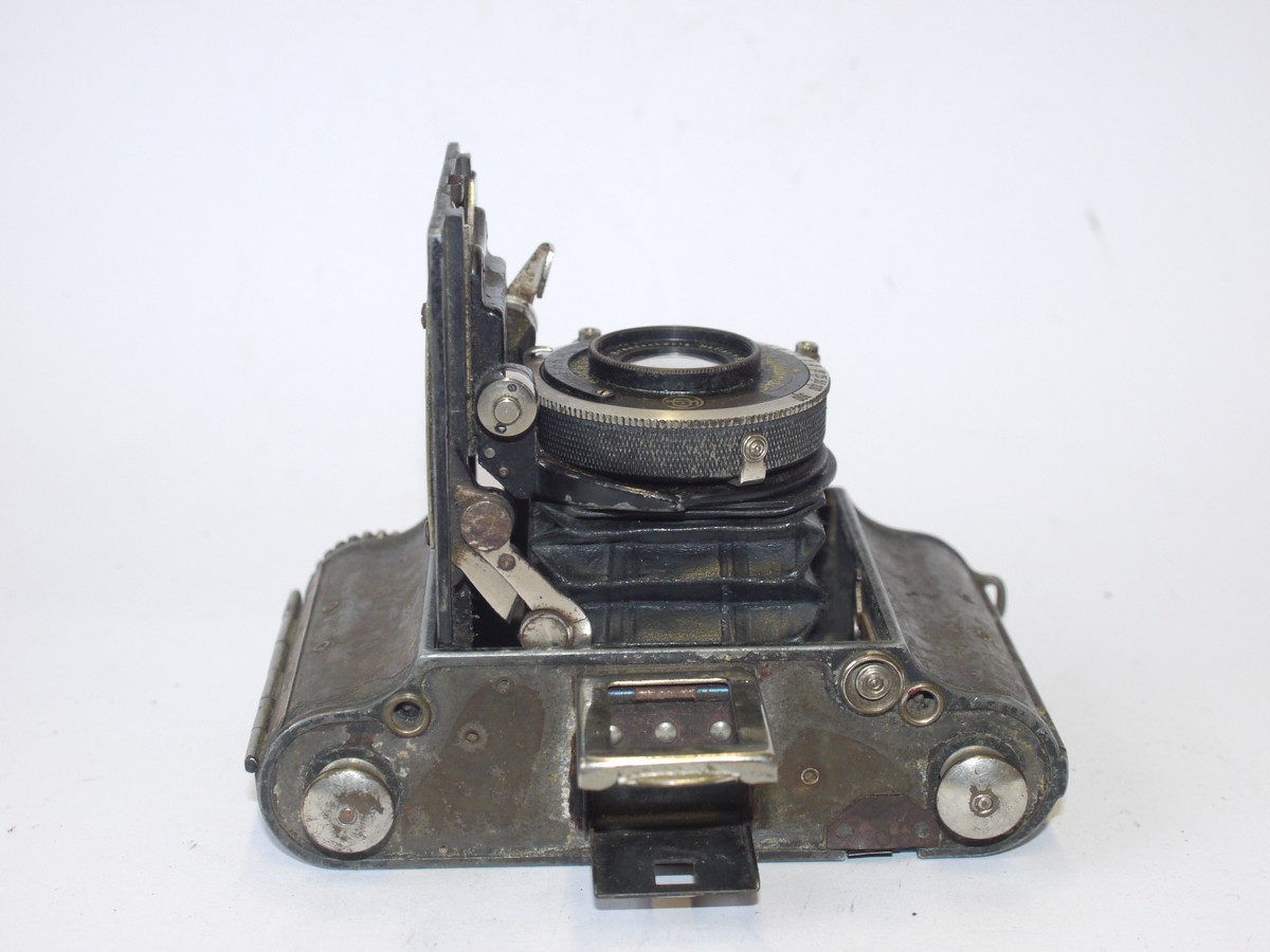mwclassiccameras-20240614-63 Voigtlander Perkeo 3x4cm on 127 folding camera with 5.5cm f3.5 Heliar uncoated lens in Compur shutter. NEEDS REPAIR/RESTORATION