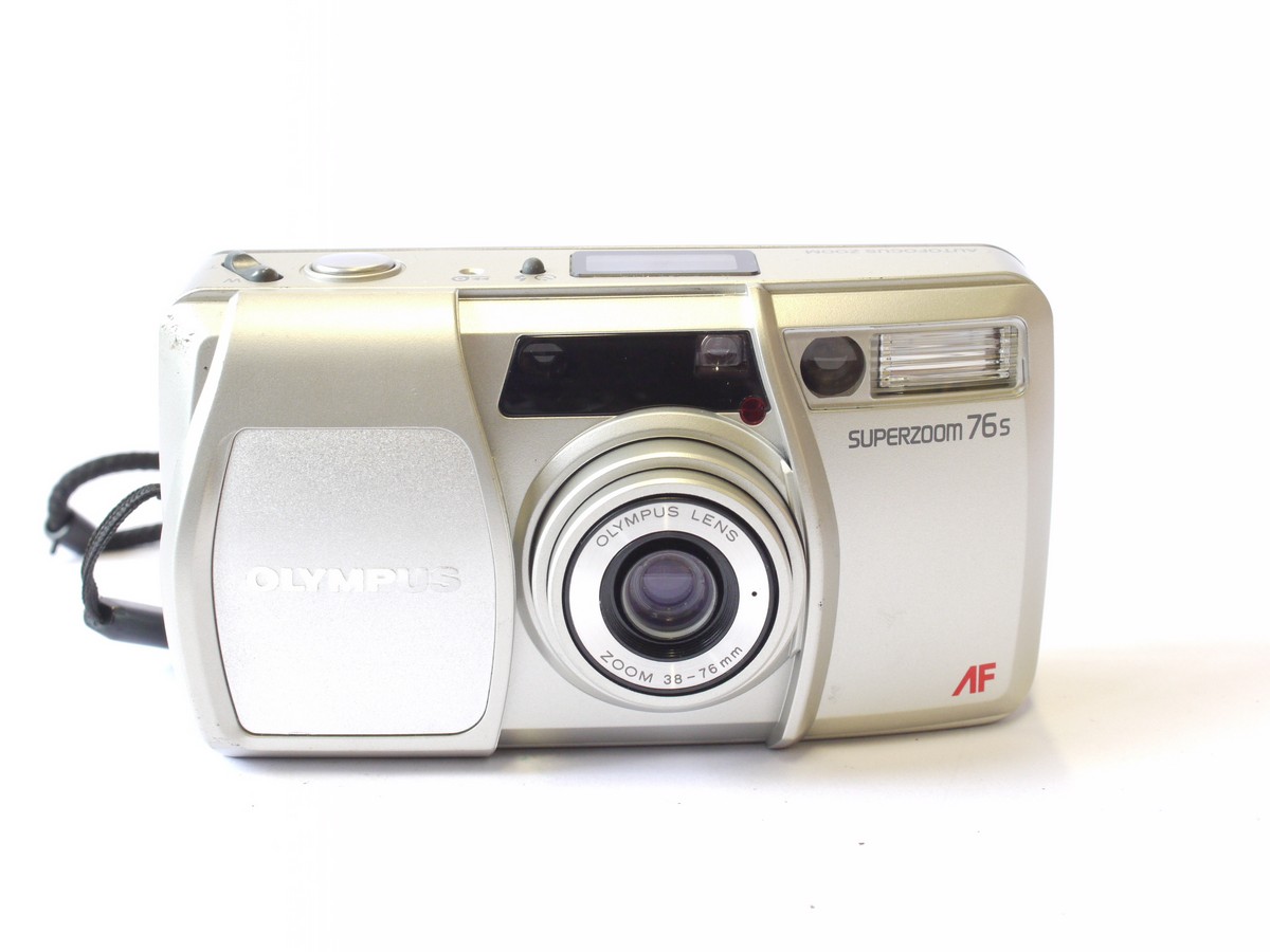 mwclassiccameras-20240719-19 Olympus Superzoom 76s 35mm Compact AF Point-&-Shoot amera, Silver coloured, with 38-76mm Zoom lens + Neck Strap