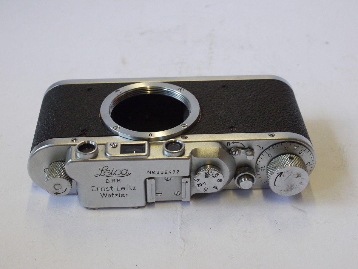 mwclassiccameras-20240726-76 Leica II chrome body (No.306432)