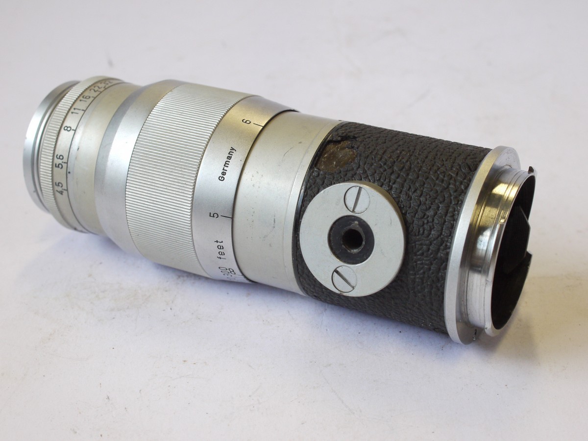 mwclassiccameras-20240802-50 Leitz Wetzlar 13.5cm f4.5 Hektor-M chrome with vulcanite covering (No.1417214)
