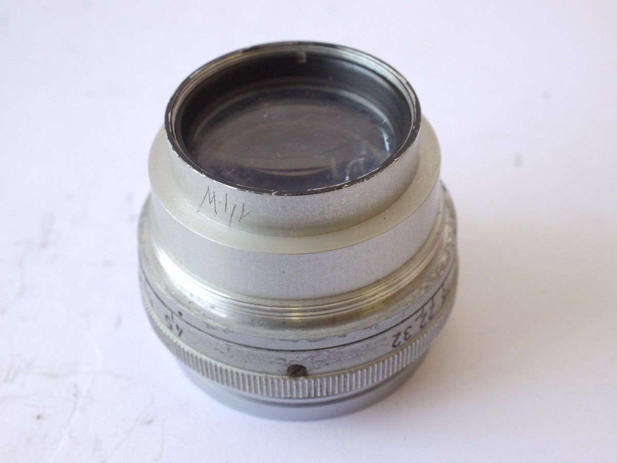 mwclassiccameras-20240802-57 Leitz Wetzlar 13.5cm f4.5 Hektor-M chrome with vulcanite covering (No.1610414)