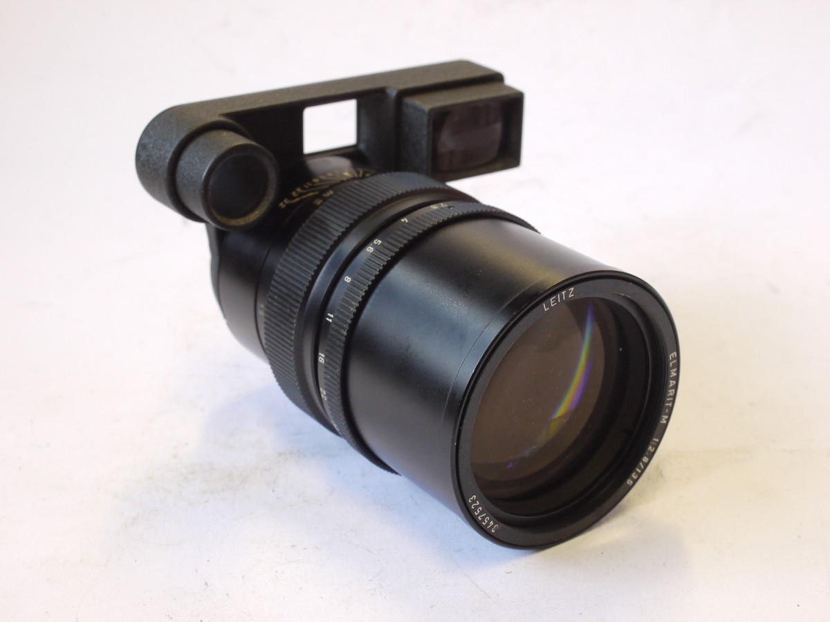 mwclassiccameras-20240802-59 Leitz 135mm f2.8 Elmarit-M (No.3457523) with Spectacle finder & built-in lens hood
