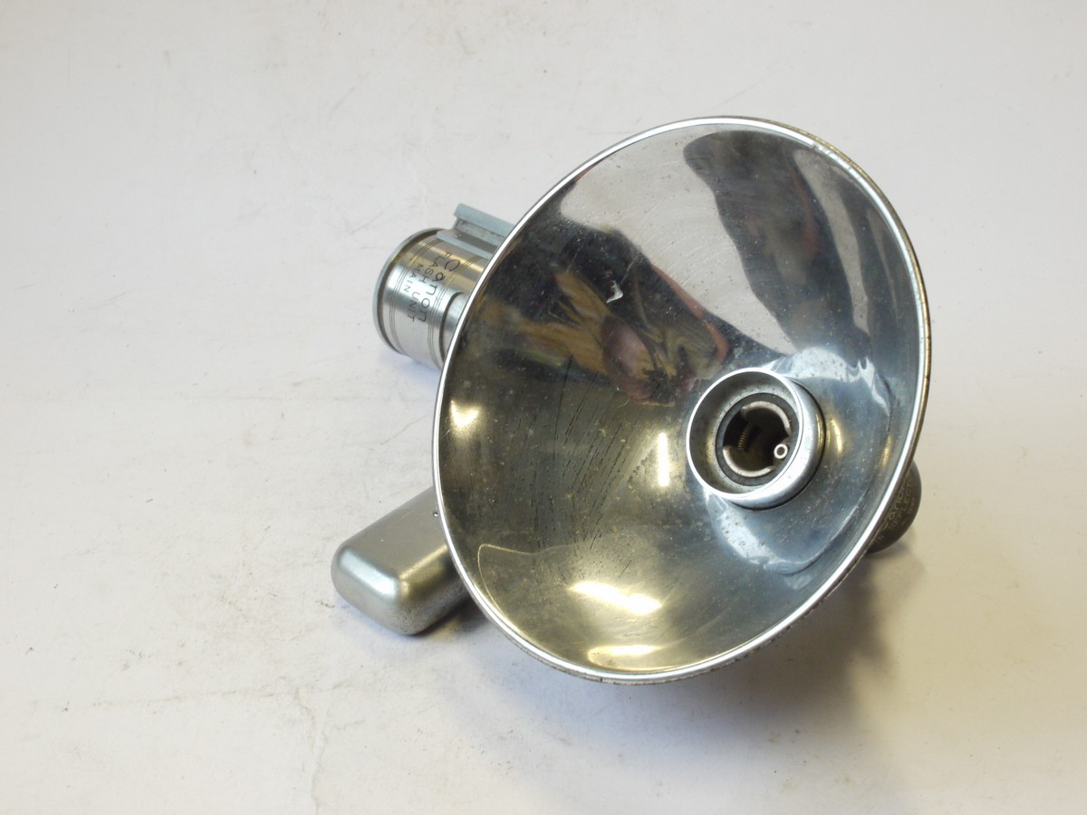 mwclassiccameras-20240809-210 Canon Bulb Flash Unit with Micro Sync, Flash Tester & Adjustale Reflector. For Canon Leica Copy cameras with Flash Synch. UNCOMMON. Can be adapted to ruse as a Star Wars Light Sabre