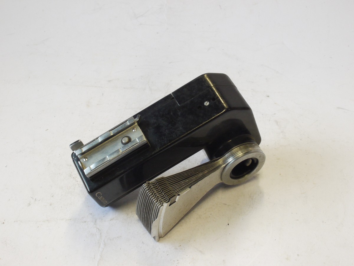 mwclassiccameras-20240809-214 Canon Bulb Flashgun Model III, B-C type, with fan reflector, for Canon Leica Copy camera with side flash synch. UNCOMMON.