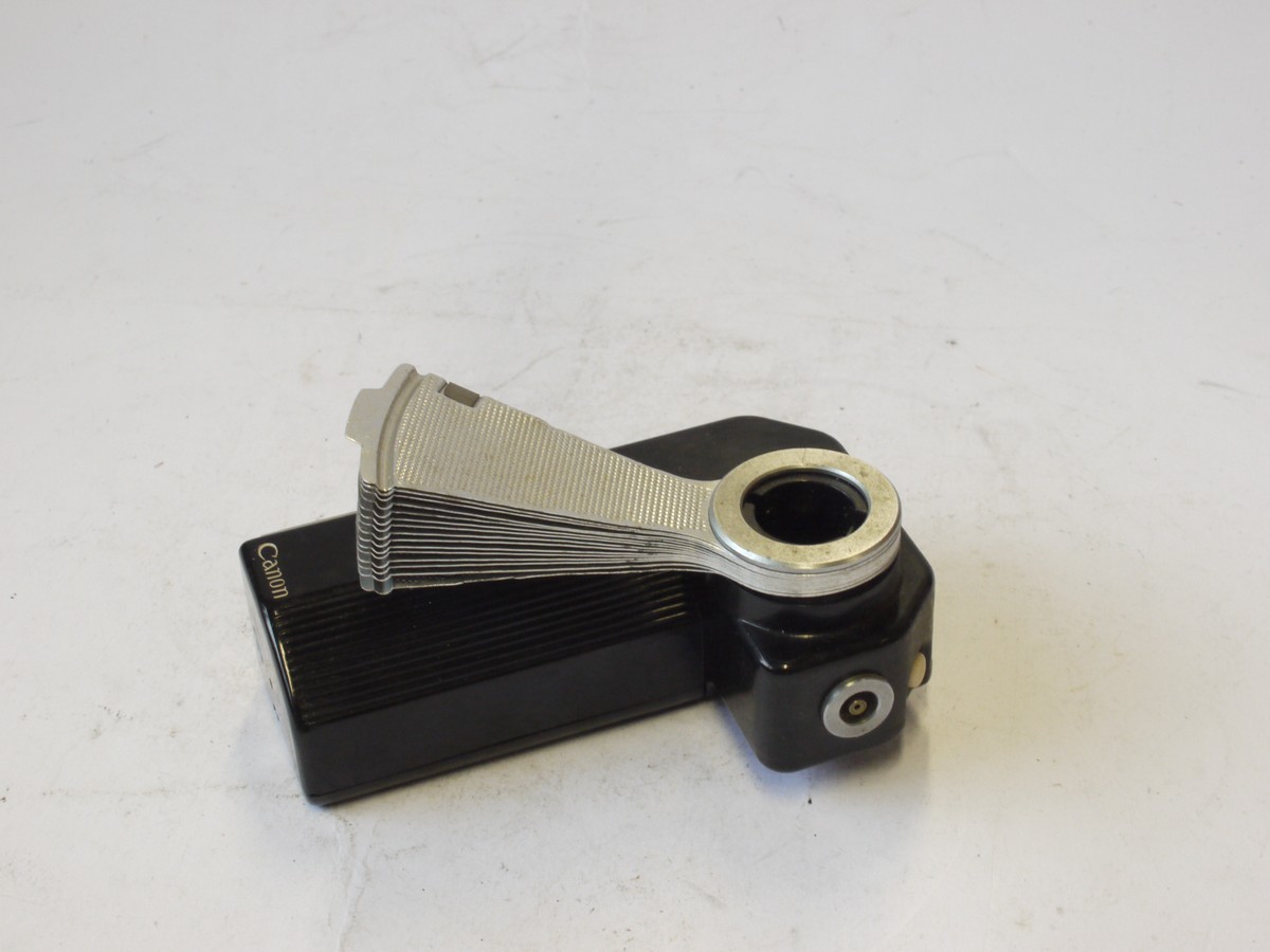mwclassiccameras-20240809-215 Canon Bulb Flashgun Model III, B-C type, with fan reflector, for Canon Leica Copy camera with side flash synch. UNCOMMON.
