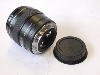 Canon EF 85mm f1.8 Portrait Lens + Canon Caps