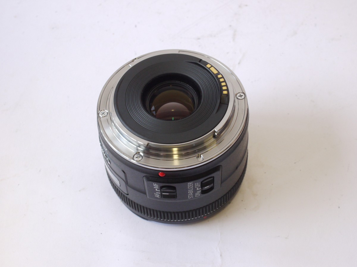 mwclassiccameras-20240816-180 Canon EF 28mm f2.8 Image Stabiliser Ultrasonic lens + Canon bayonet fitting hood & caps