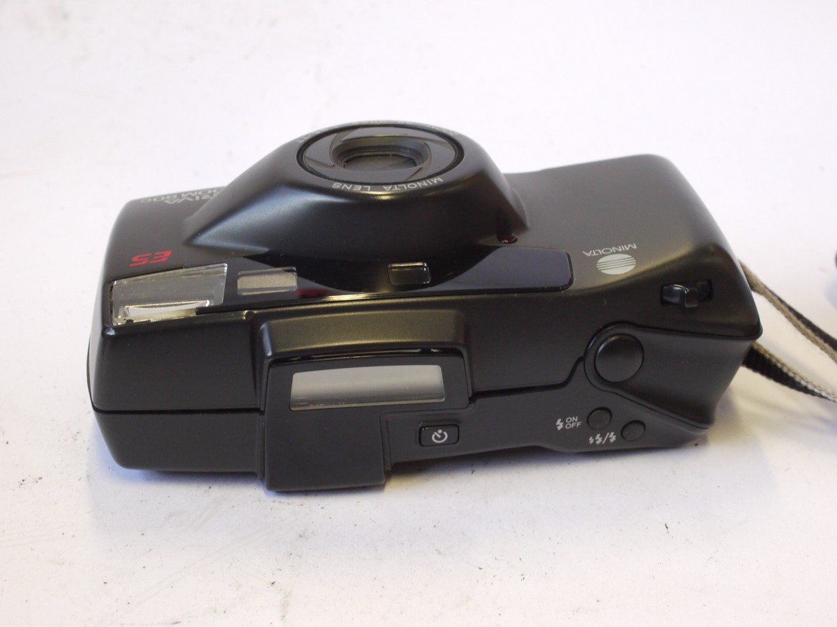 mwclassiccameras-20240823-120 Minolta Riva Zoom 90c 35mm Compact Autofocus camera with 38-90mm f3.5-7.7 Minolta lens + Neck Strap & Case.