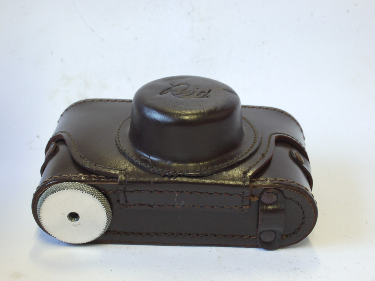mwclassiccameras-20240823-199 Reid Leica Copy brown leather ER case + Leather Strap. UNCOMMON