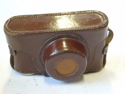 Unamed Brown Leather ER case for Leica L39 Post-War cameras, with medium nose front & small tripod screw. Front nose has a replaced centre part. Copy of Leica ER case