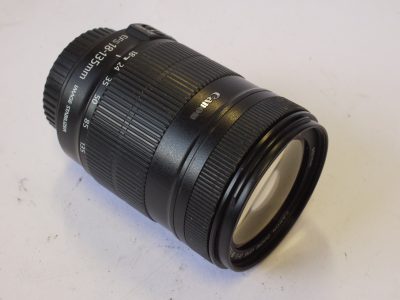 Canon EF-S 18-135mm f3.5-5.6 IS lens + Canon caps