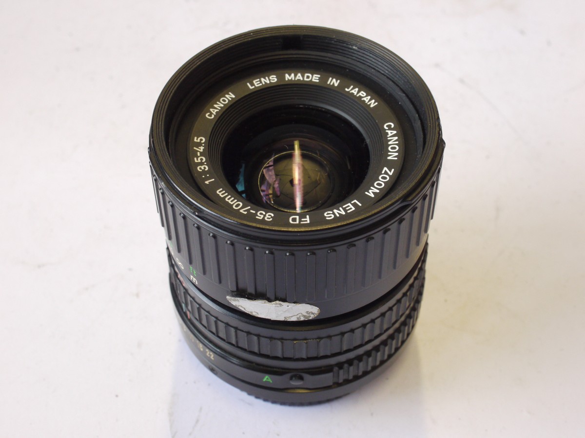 mwclassiccameras-20240830-154 Canon 35-70mm f3.5-4.5 manual focus FD mount lens + BW-58C bayonet lens hood & rear cap
