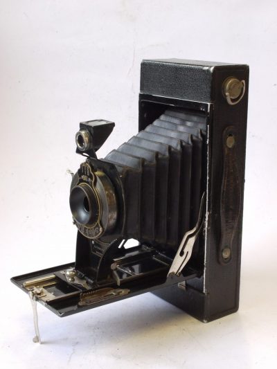 Kodak No.2C Folding Autographic Brownie camera with 3-Speed shutter. No Stylus