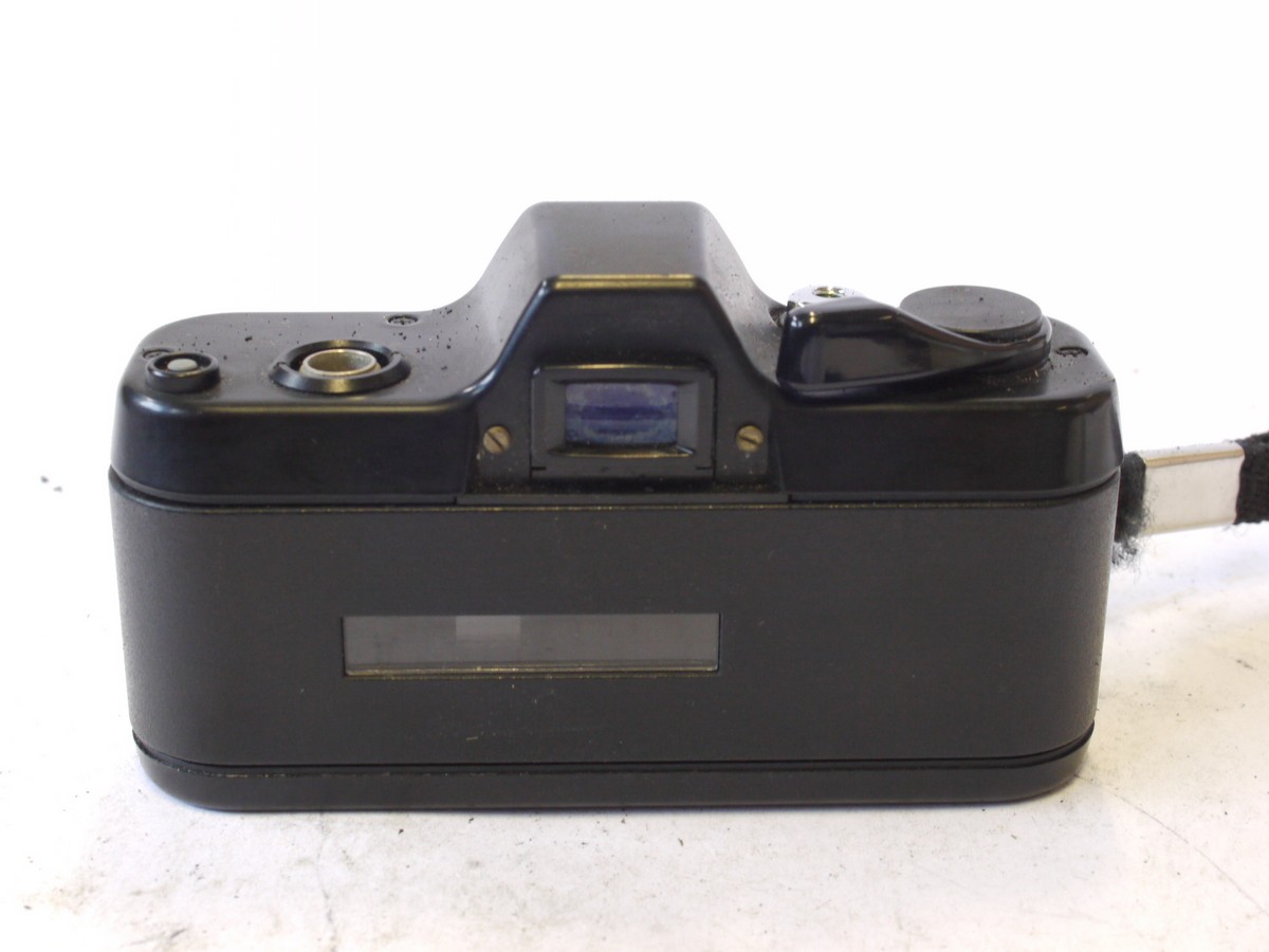 Pentax Auto 110 SLR + 24mm f2.8 bayonet mount lens & Pentax Close