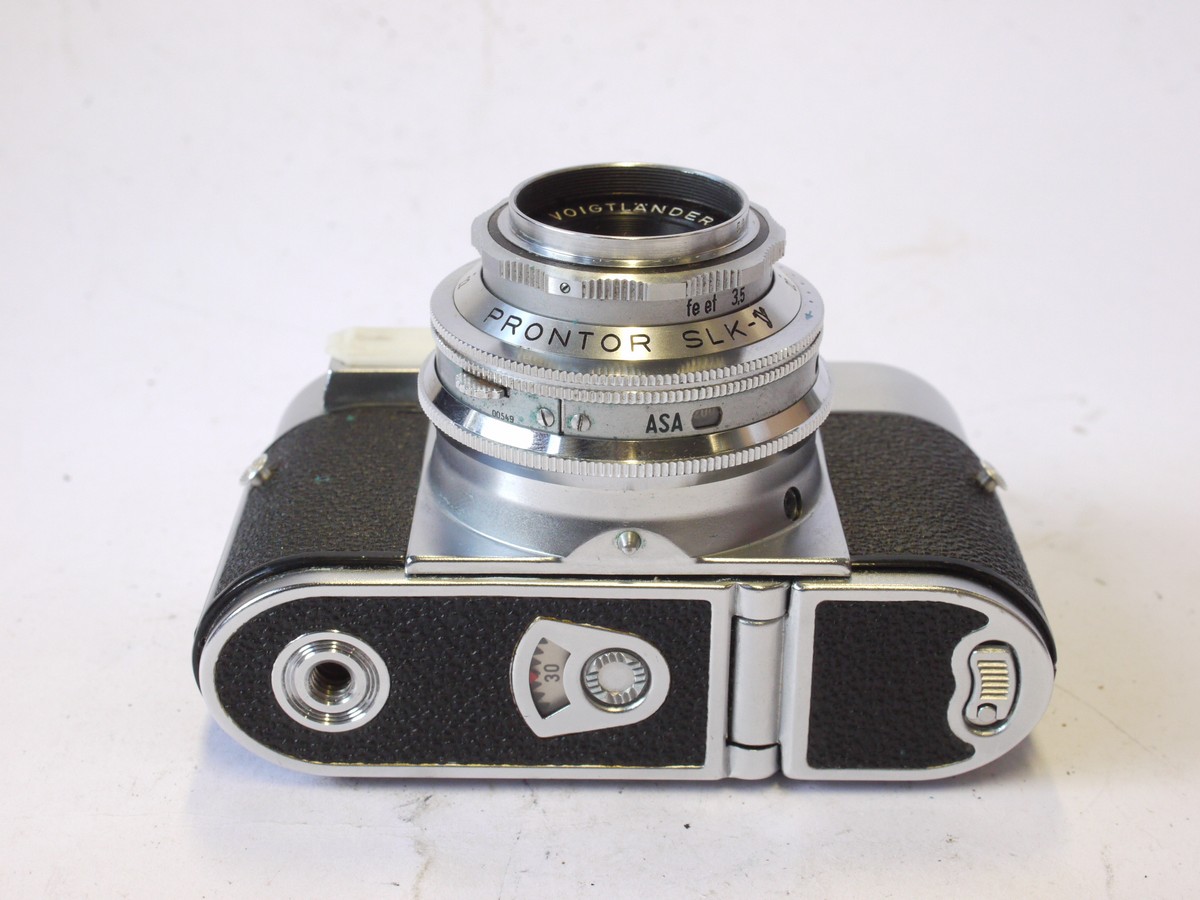 mwclassiccameras-20240830-38 Voigtlander Vitomatic IIa 35mm selenium metered coupled rangefinder camera with 50mm f2.8 Color-Skopar lens in Prontor SLK-V shutter. With grey plastic lens cap, meter cover & ER case