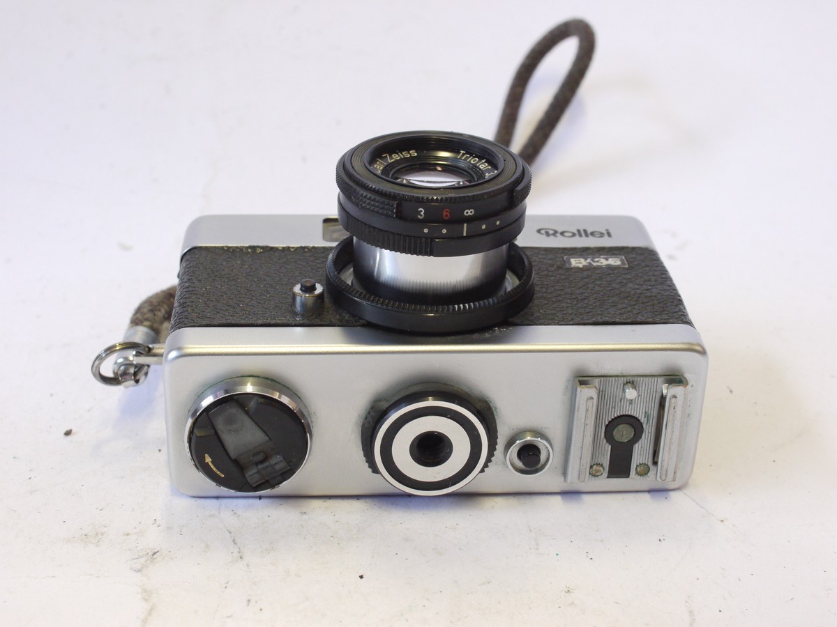 mwclassiccameras-20240830-50 Rollei B35 selenium metered 35mm camera, chrome, with Carl Zeiss 40mm f3.5 Triotar collapsible lens + wrist strap