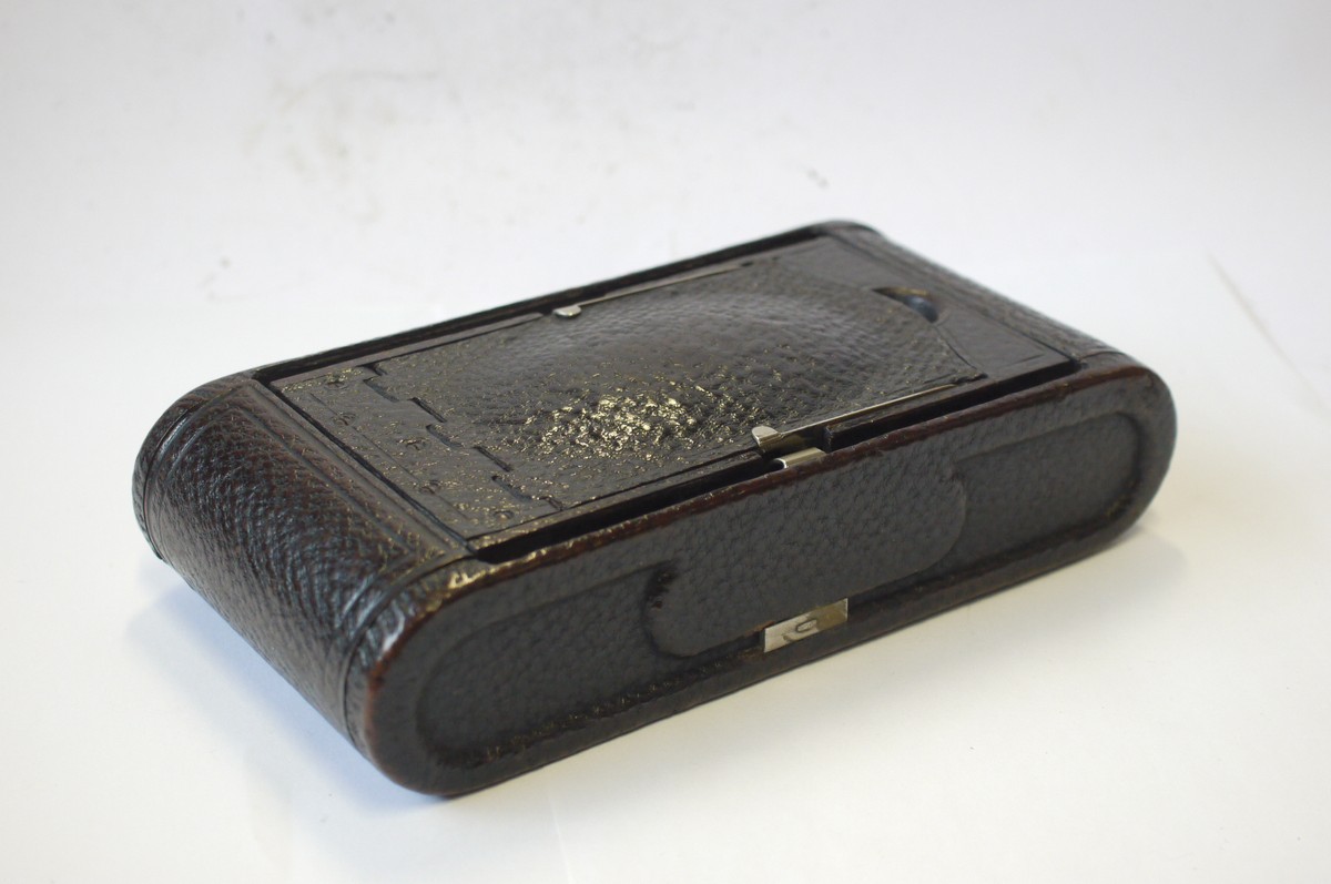 mwclassiccameras-20240906-105 Kodak No.1A Folding Pocket Kodak with dual viewfinder (for portrait & landscape) & Red Bellows. UNCOMMON, ONLY A SMALL AMOUNT WERE MADE WITH DUAL VIEWFINDER