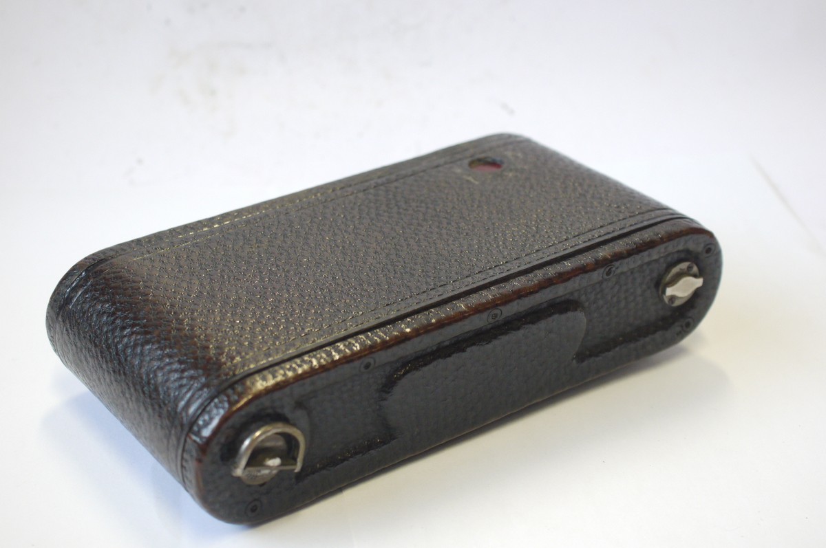 mwclassiccameras-20240906-106 Kodak No.1A Folding Pocket Kodak with dual viewfinder (for portrait & landscape) & Red Bellows. UNCOMMON, ONLY A SMALL AMOUNT WERE MADE WITH DUAL VIEWFINDER