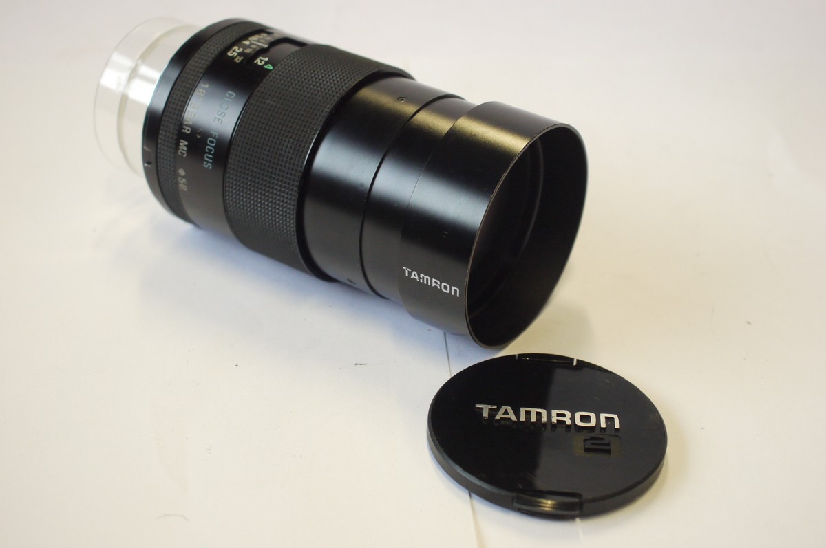 mwclassiccameras-20240906-117 Tamron SP 135mm f2.5 lens + Tamron Caps. Needs an Adaptal 2 mount to use it