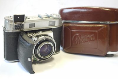 Kodak Retina IIIc 35mm folding coupled rangefinder/selenium metered camera with 50mm f2 Xenon lens + ER case
