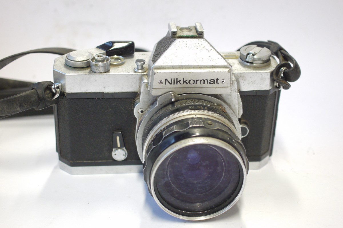 mwclassiccameras-20240906-256 Nikon Nikkormat FT2 chrome + Nippon Kogaku 2.8cm f3.5 Nikkor-H PRE-AI lens + strap. NEEDS REPAIR & RESTORATION