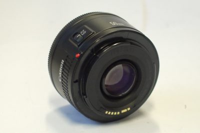 Canon EF 50mm f1.8 II lens