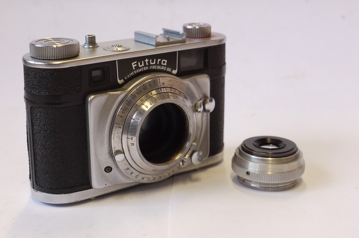 mwclassiccameras-20240913-26 Fritz Kuhnert Futura P Standard Prontor 35mm coupled rangefinder camera + 45mm f3.5 Futar interchangeable screw mount lens & makers ER case