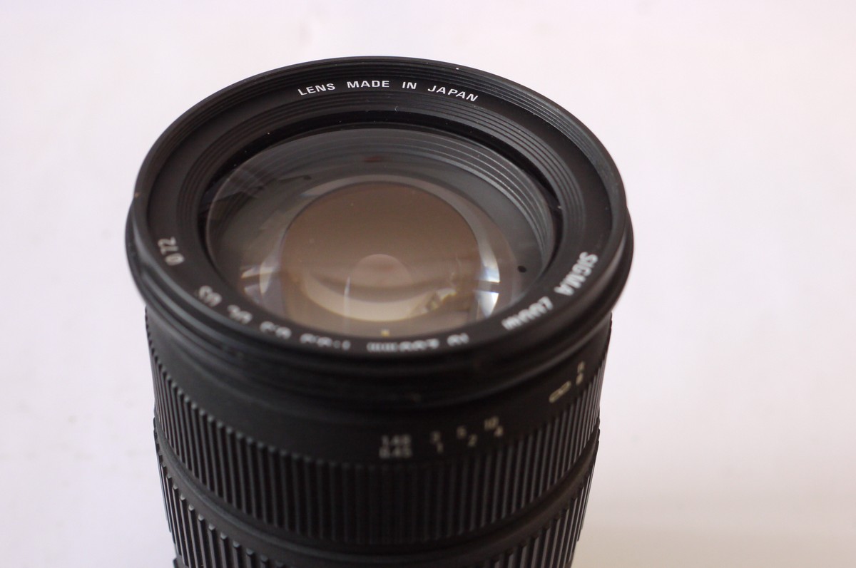 mwclassiccameras-20240913-61 Sigma 18-200mm f3.5-6.3 DC Zoom lens with Optical Stabiliser, in Canon AF mount + Sigmar bayonet lens hood, Hoya UV filter & caps