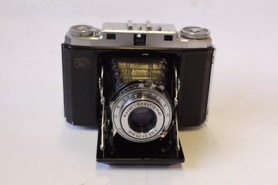 Zeiss Ikon Ikonta III 524/16 6x6 folding uncouped rangefinder camera with 75mm f4.5 Novar coated lens in Prontor SV shutter