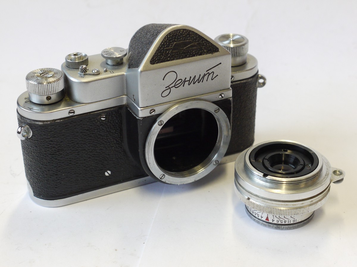 mwclassiccameras-20240927-322 Krasnagorsk Zenit C (K1020) 35mm SLR + 5cm f3.5 Industar-22 L39 screw mount lens + Zenit front cap & ER case