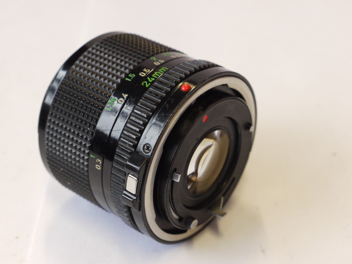 mwclassiccameras-20240927-328 Canon 24mm f2 Manual Focus Fast Wide-Angle lens, FD mount + BW-52C bayonet lens hood