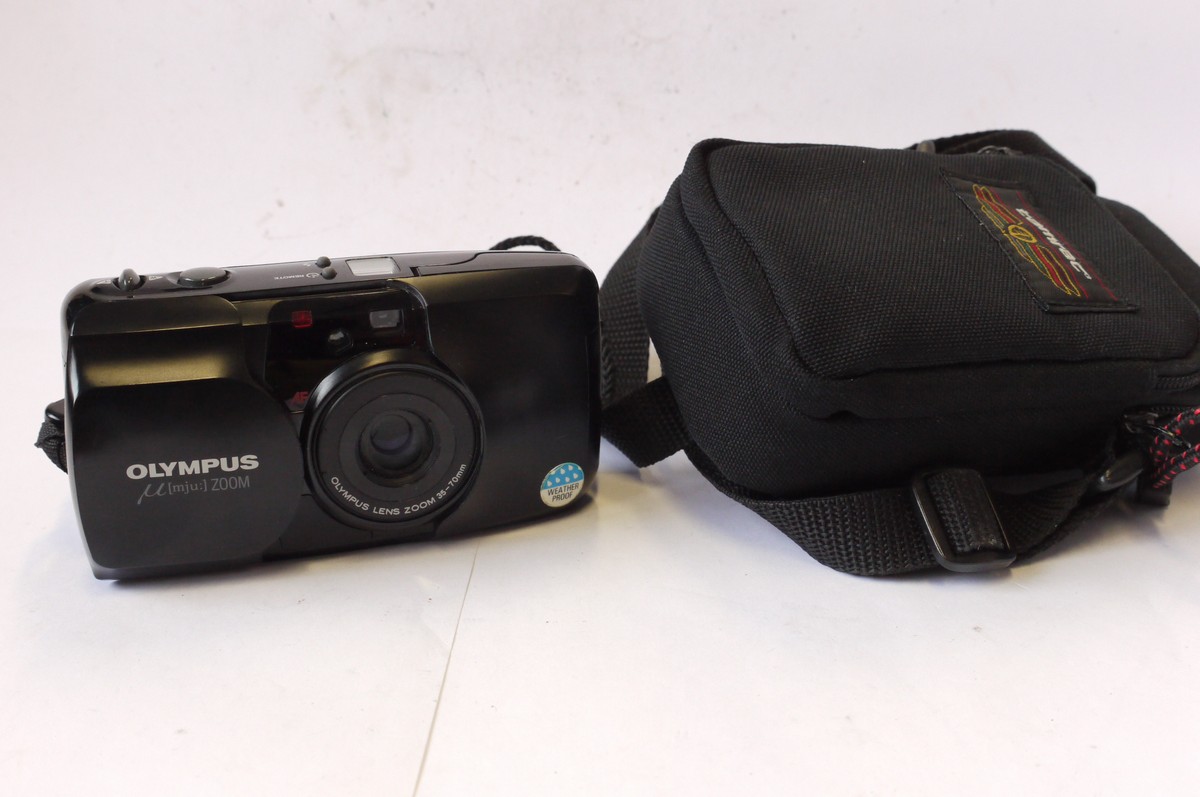 mwclassiccameras-20240927-55 Olympus Mju Zoom 35mm Compact Autofocus Weatherproof Point-&-Shoot camera with 35-70mm Zoom lens + long strap & Tamrac case