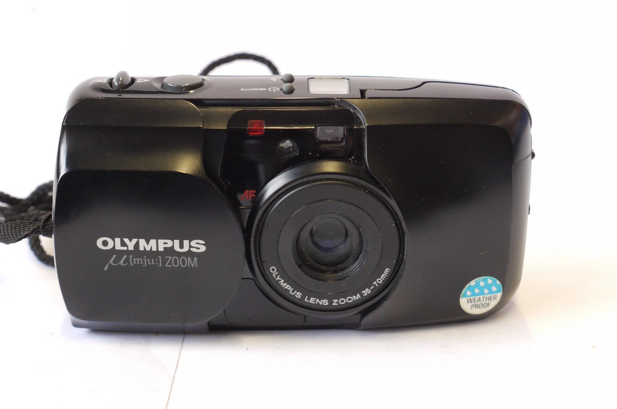 mwclassiccameras-20240927-56 Olympus Mju Zoom 35mm Compact Autofocus Weatherproof Point-&-Shoot camera with 35-70mm Zoom lens + long strap & Tamrac case