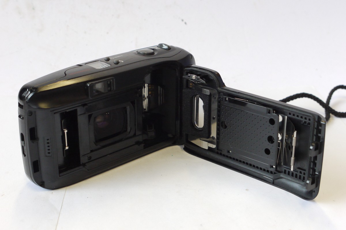 mwclassiccameras-20240927-60 Olympus Mju Zoom 35mm Compact Autofocus Weatherproof Point-&-Shoot camera with 35-70mm Zoom lens + long strap & Tamrac case