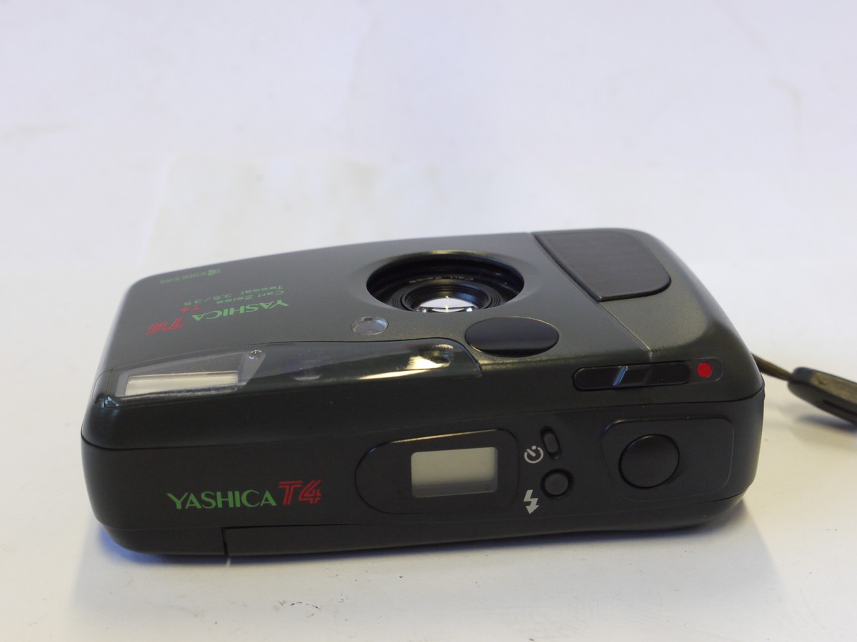 mwclassiccameras-20241004-75 Yashica T4 Safari 35mm Compact Autofocus Point-&-Shoot camera with 35mm f3.5 TessarT* lens + Wrist Strap & Green case