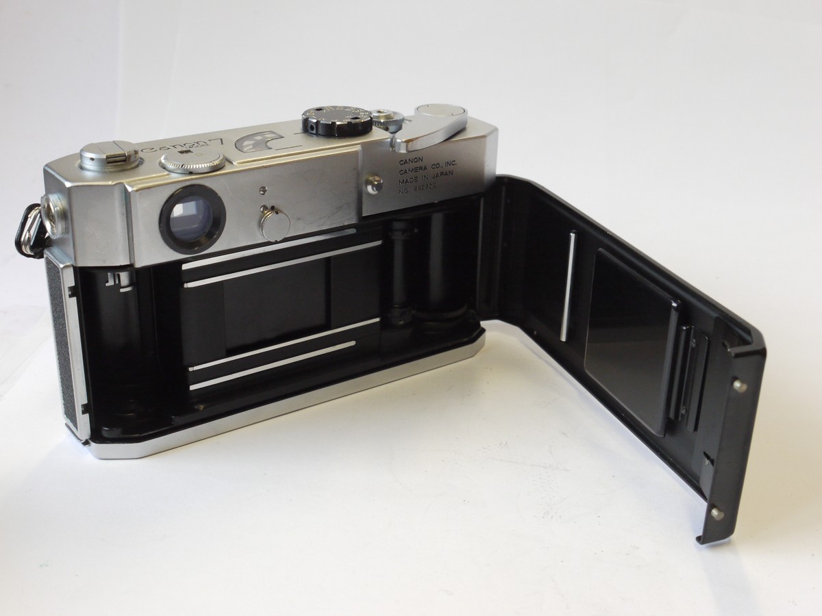 mwclassiccameras-20241018-138 Canon 7 Leica Copy, L39 mount (with bayonet for the 50mm f0.95 Dream lens)