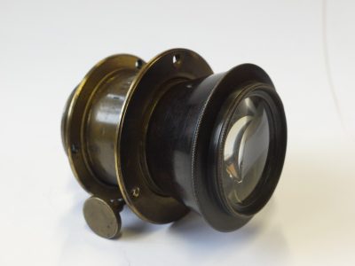 Ancien Mon Jamin Darlot Paris Cone Centralisateur Portait/Landscape brass lens (No.15703) with rack & pinion focusing. Height is 10cm. Glass Diameter is 5cm. RARE