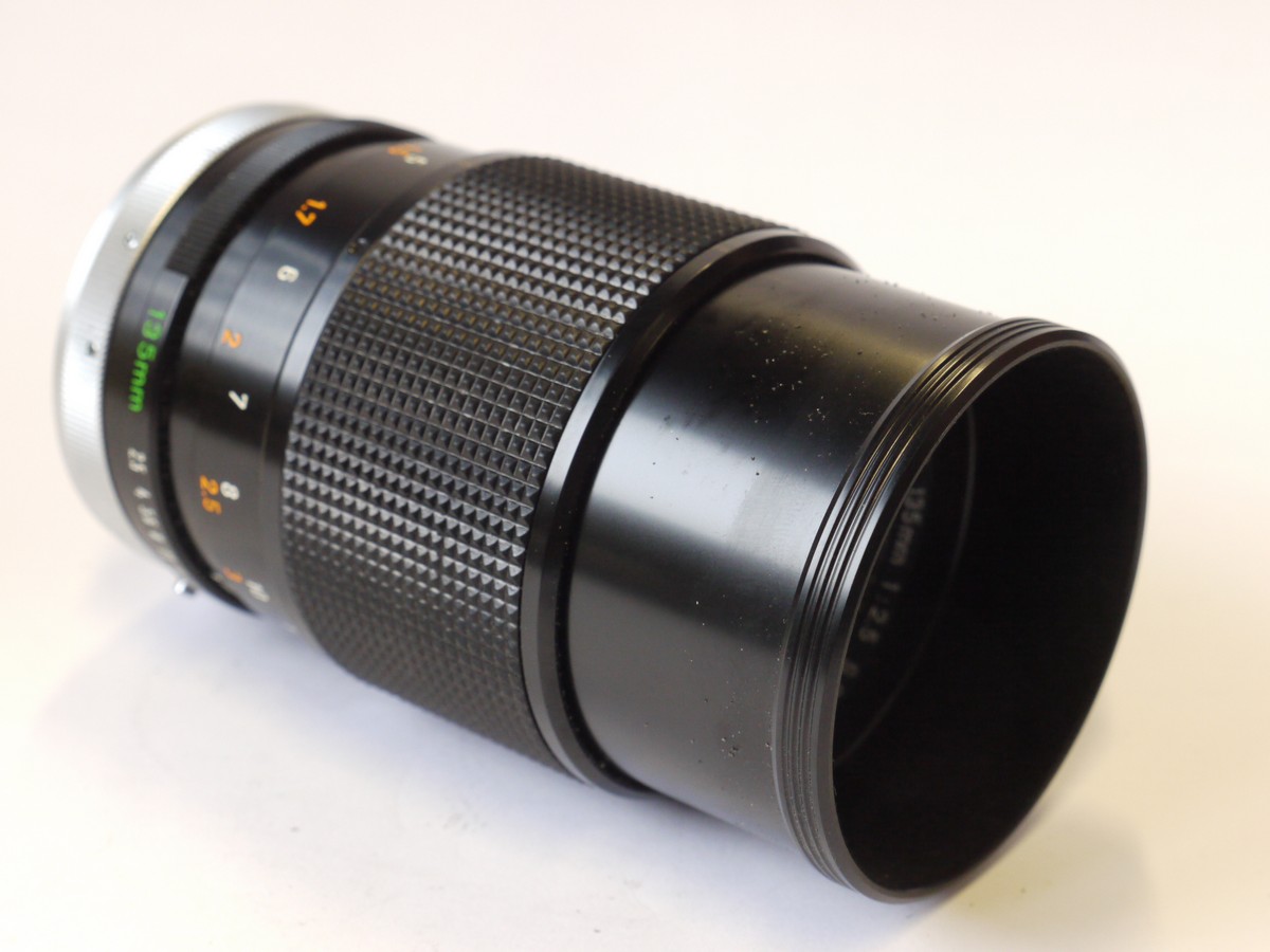 mwclassiccameras-20241018-80 Canon 135mm f2.5 S.C. manual focus FD Breechlock mount lens + Canon Caps & Case