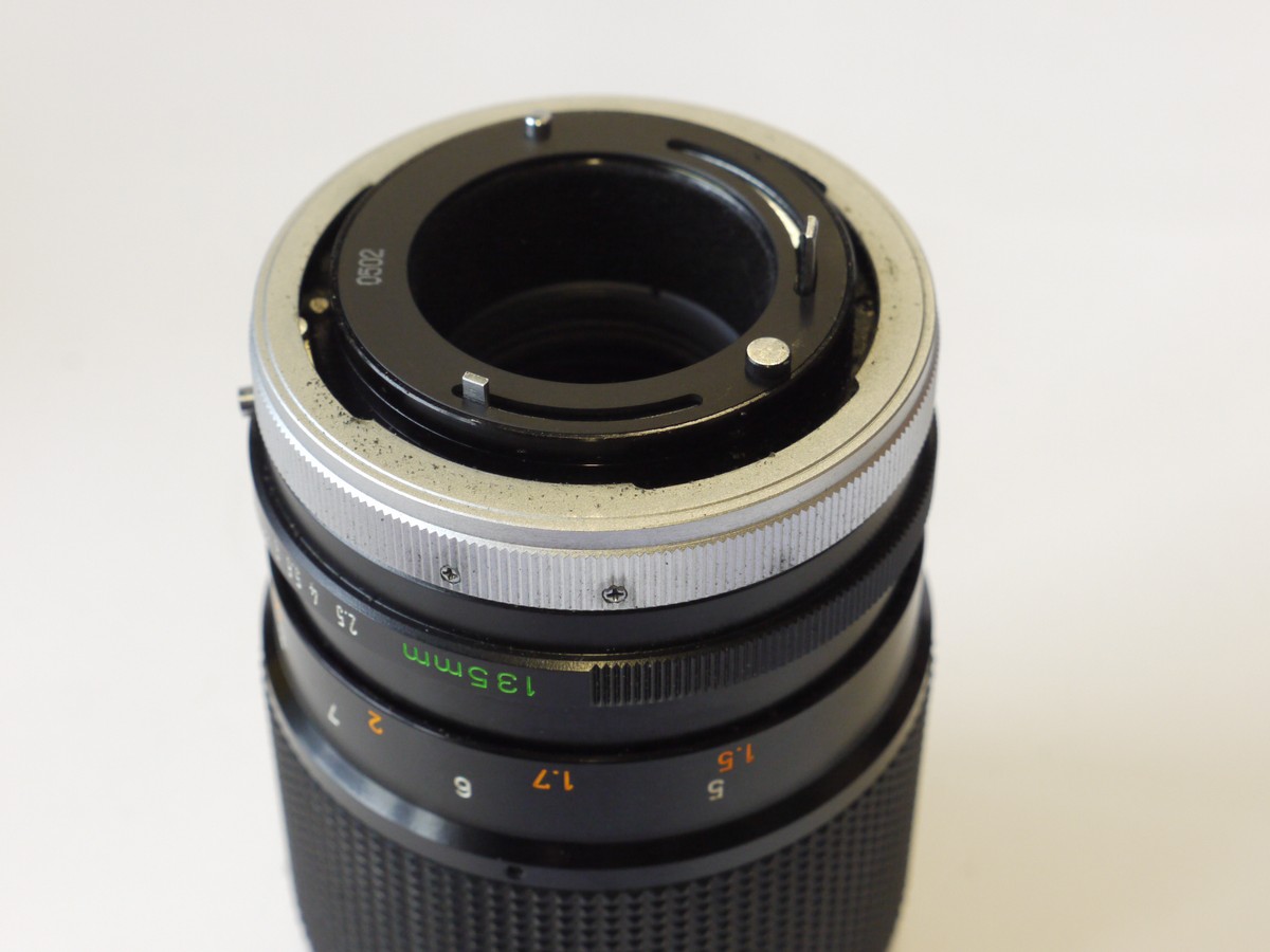 mwclassiccameras-20241018-82 Canon 135mm f2.5 S.C. manual focus FD Breechlock mount lens + Canon Caps & Case