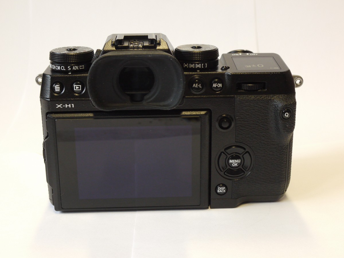 mwclassiccameras-20241101-3 Fujifilm X-H1 Digital Mirrorless Camera body, with Eyecup, body cap, Battery & Charger