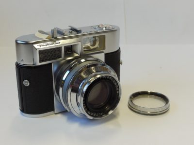 Voigtlander Vitomatic IIa 35mm Selenium metered coupled rangefinder camera with 50mm f2 Ultron lens + BDB Clear filter, Voigtlander ER case & Hoya 40.5mm screw-in lens hood. UNCOMMON WITH THE FAST ULTRON LENS