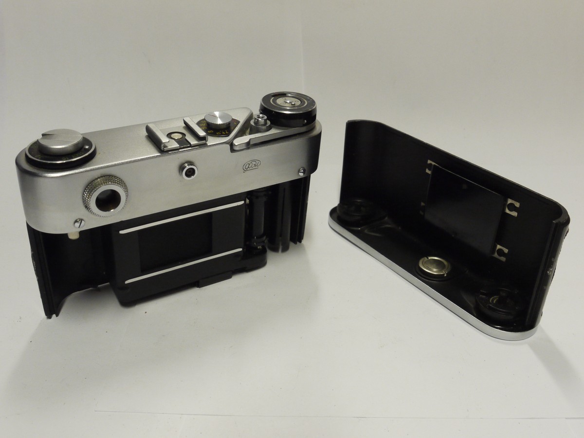 mwclassiccameras-20241115-90 Fed 5B Leica Copy with Olympic Games Logo on the front + Fed 53mm f2.8 L39 RF coupled lens & makers brown ER case