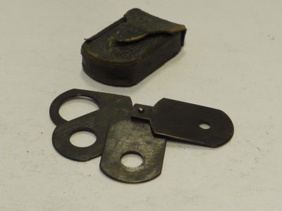 Unamed Waterhouse Stops set of Four Metal Stops, no markings (35x35mm), with end handle grip with hole at the end & Brown leather case
