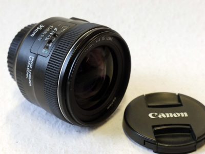 Canon EF 35mm f2 IS (Image Stabiliser) USM lens + Canon Caps