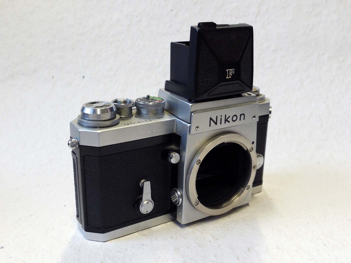mwclassiccameras-20241206-269 Nikon F Chrome (No.6833283) with Waist-Level Finder